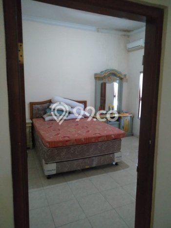Lokasi terbaik! Rumah siap pakai disewakan di Banyuanyar LB 350m2 Lokasi terbaik! Rumah siap pakai disewakan di Banyuanyar LB 350m2