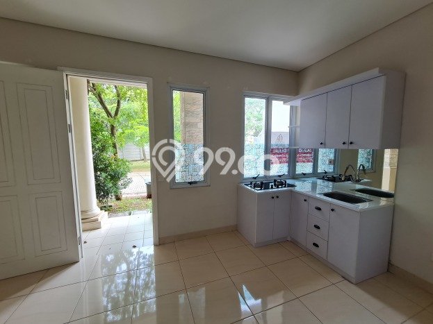 Rumah Modern 3 KT di BSD City Tangerang Semi Furnished Rumah Modern 3 KT di BSD City Tangerang Semi Furnished