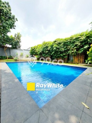 Rumah Elit Modern Siap Huni di Rempoa Tangerang Rumah Elit Modern Siap Huni di Rempoa Tangerang