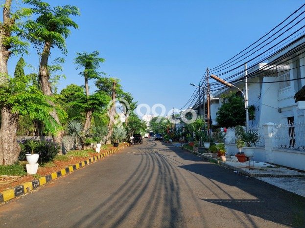 For Sale Rumah Mewah Exclusive di Kelapa Gading, Jakarta Utara For Sale Rumah Mewah Exclusive di Kelapa Gading, Jakarta Utara