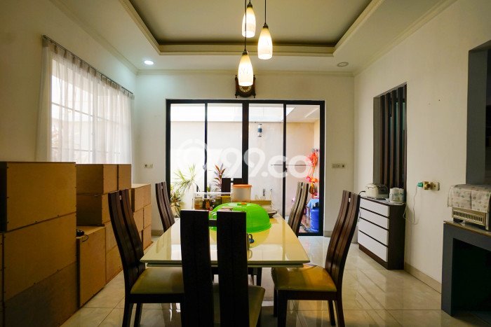 Rumah Luxury Modern Siap Huni di Green Lake City Jakarta Barat Rumah Luxury Modern Siap Huni di Green Lake City Jakarta Barat