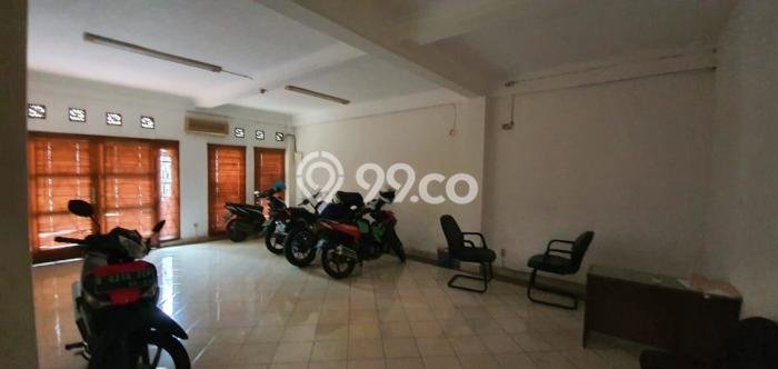 Hunian Elit LB 784m2 Siap Huni Desain Elegan di Lebak Bulus, Jakarta Selatan Hunian Elit LB 784m2 Siap Huni Desain Elegan di Lebak Bulus, Jakarta Selatan
