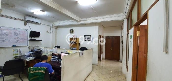 Hunian Elit LB 784m2 Siap Huni Desain Elegan di Lebak Bulus, Jakarta Selatan Hunian Elit LB 784m2 Siap Huni Desain Elegan di Lebak Bulus, Jakarta Selatan