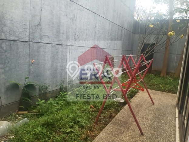 Rumah Elit Modern Siap Huni di BSD Green Wich Tangerang Rumah Elit Modern Siap Huni di BSD Green Wich Tangerang
