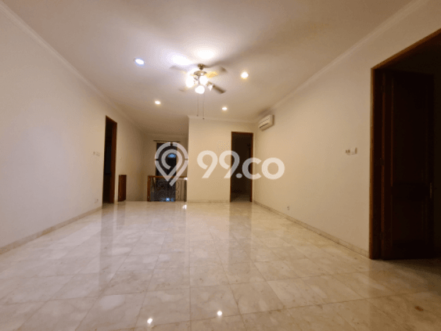 Ready to Use! Premium House LT 521m2 Desain Elegan di Kemang Ready to Use! Premium House LT 521m2 Desain Elegan di Kemang