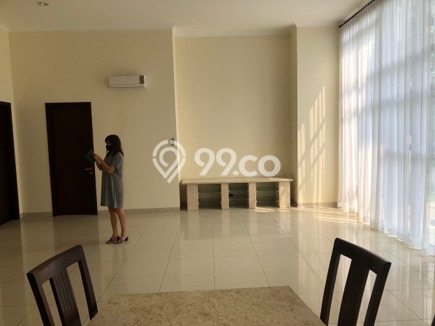Luxury Modern House For Lease BSD City Area (SPACIOUS BACKYARD & SWIMMING POOL) Luxury Modern House For Lease BSD City Area (SPACIOUS BACKYARD & SWIMMING POOL)