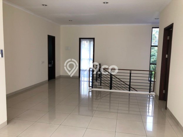 Luxury Modern House For Lease BSD City Area (SPACIOUS BACKYARD & SWIMMING POOL) Luxury Modern House For Lease BSD City Area (SPACIOUS BACKYARD & SWIMMING POOL)