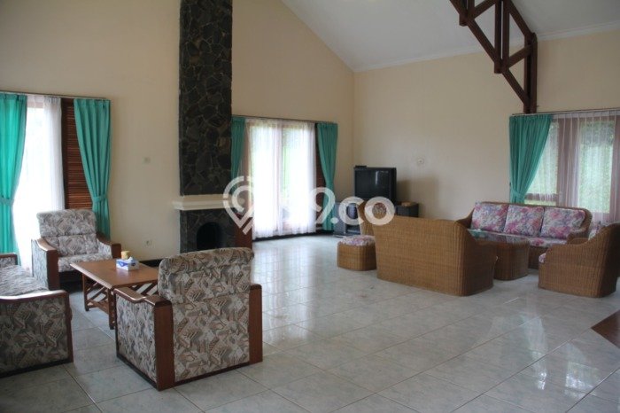 Rumah di Puncak, LT 1000m², LB 200m² Rumah di Puncak, LT 1000m², LB 200m²