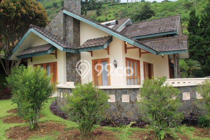 Rumah di Puncak, LT 1000m², LB 200m² Rumah di Puncak, LT 1000m², LB 200m²