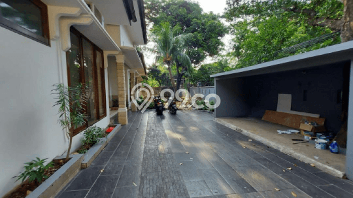 Rumah Elit LB 600m2 Siap Huni Desain Elegan di Kemang, Jakarta Selatan Rumah Elit LB 600m2 Siap Huni Desain Elegan di Kemang, Jakarta Selatan