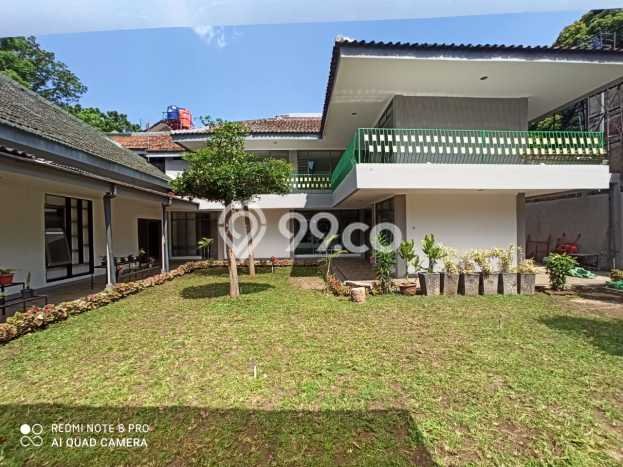 Ready to Use! Luxury House LT 800m2 Desain Elegan di Riau Ready to Use! Luxury House LT 800m2 Desain Elegan di Riau