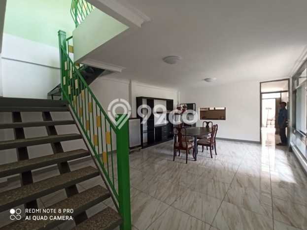 Ready to Use! Luxury House LT 800m2 Desain Elegan di Riau Ready to Use! Luxury House LT 800m2 Desain Elegan di Riau