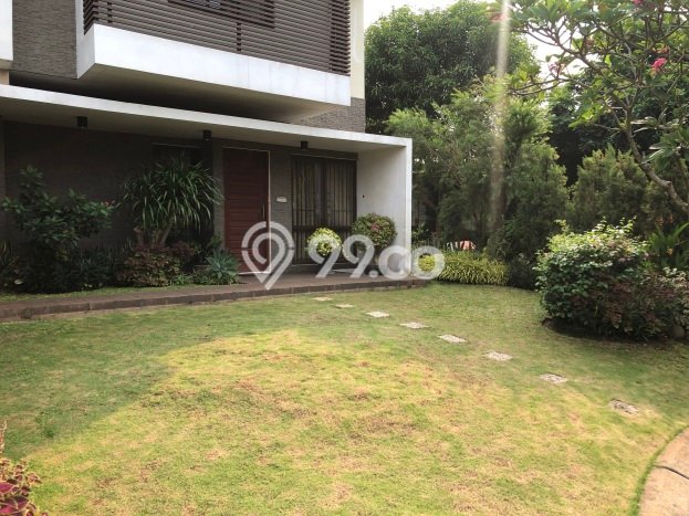 HARGA SPECIAL! Rumah Asri lokasi BSD Virginia Lagoon, Luas 425m² Bangunan 412m² HARGA SPECIAL! Rumah Asri lokasi BSD Virginia Lagoon, Luas 425m² Bangunan 412m²