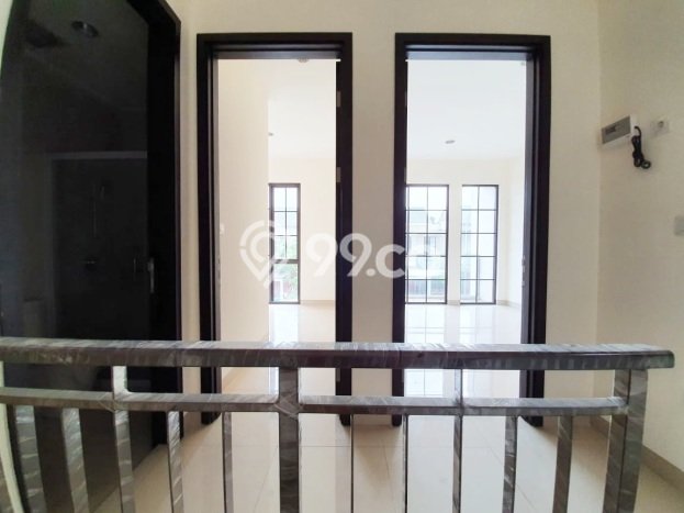 Rumah Strategis Minimalis Lb 86m2 di Cipondoh, Tangerang Rumah Strategis Minimalis Lb 86m2 di Cipondoh, Tangerang