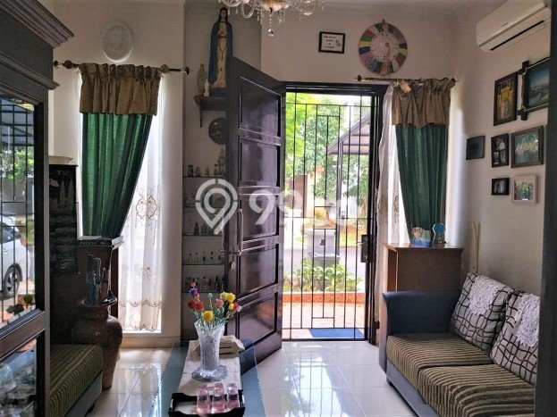 Jual Rumah Bagus Siap Huni LB 150m2 di Kelapa Dua, Tangerang Jual Rumah Bagus Siap Huni LB 150m2 di Kelapa Dua, Tangerang