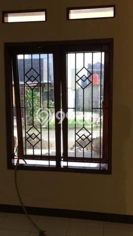Rumah Strategis Minimalis Lb 150m2 di Ciledug, Tangerang Rumah Strategis Minimalis Lb 150m2 di Ciledug, Tangerang