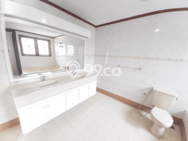 Rumah Kontrakan Jakarta Selatan LT 1000m2 LB 500m2 Area Lebak Bulus Rumah Kontrakan Jakarta Selatan LT 1000m2 LB 500m2 Area Lebak Bulus