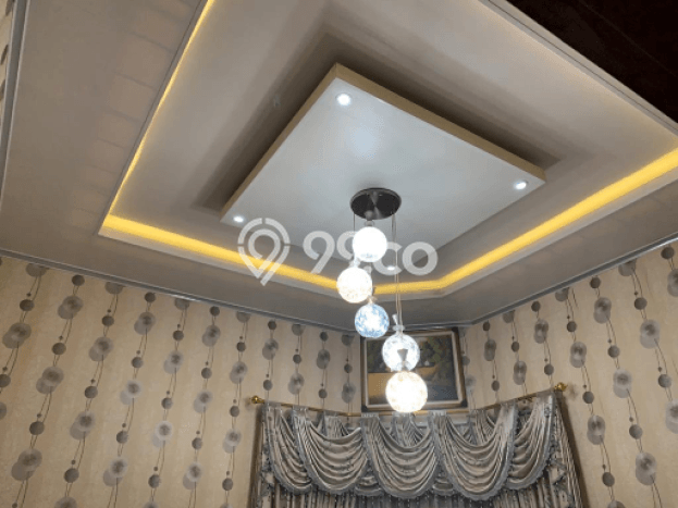 Hunian Mewah Siap Huni LT 410m2 di Banjarsari, Solo Hunian Mewah Siap Huni LT 410m2 di Banjarsari, Solo