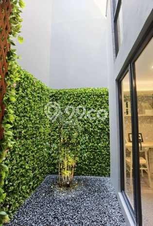 For Sale Hunian Rumah Terawat 3 Kamar di BSD City, Tangerang For Sale Hunian Rumah Terawat 3 Kamar di BSD City, Tangerang