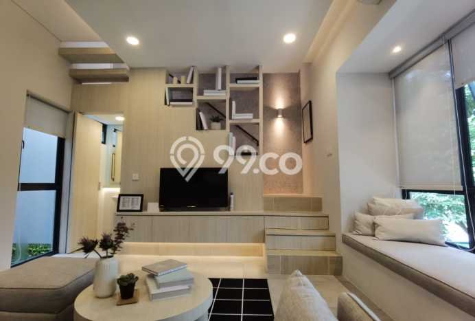 For Sale Hunian Rumah Terawat 3 Kamar di BSD City, Tangerang For Sale Hunian Rumah Terawat 3 Kamar di BSD City, Tangerang