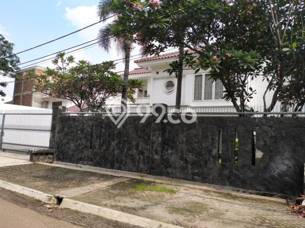 Rumah Elit Modern Siap Huni di Cibubur Jakarta Timur Rumah Elit Modern Siap Huni di Cibubur Jakarta Timur