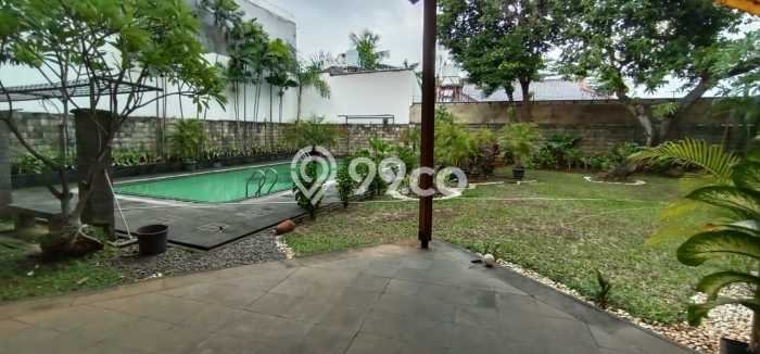 Ready to Use! Premium House LT 1235m2 Desain Elegan di Pondok Indah Ready to Use! Premium House LT 1235m2 Desain Elegan di Pondok Indah