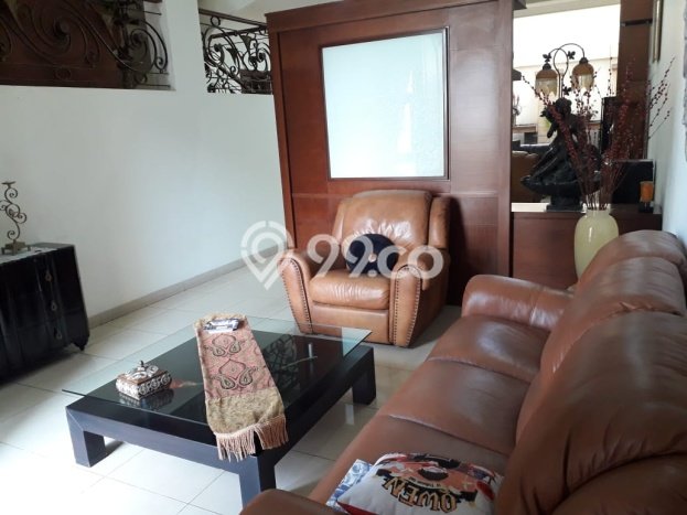 Rumah Elit LB 400m2 Siap Huni Desain Elegan di Permata Buana, Jakarta Barat Rumah Elit LB 400m2 Siap Huni Desain Elegan di Permata Buana, Jakarta Barat