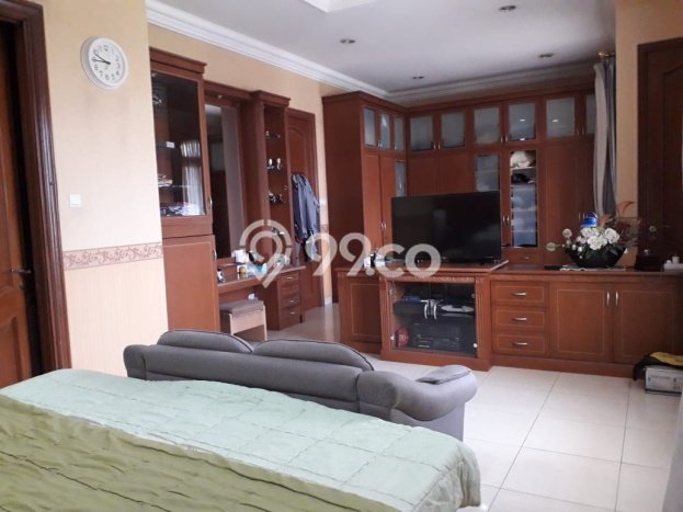 Rumah Elit LB 400m2 Siap Huni Desain Elegan di Permata Buana, Jakarta Barat Rumah Elit LB 400m2 Siap Huni Desain Elegan di Permata Buana, Jakarta Barat