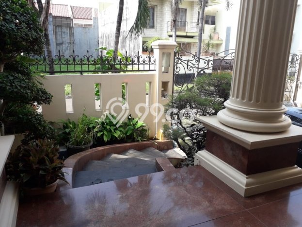 Rumah Elit LB 400m2 Siap Huni Desain Elegan di Permata Buana, Jakarta Barat Rumah Elit LB 400m2 Siap Huni Desain Elegan di Permata Buana, Jakarta Barat