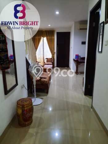Rumah Modern Cantik 4 Kamar Siap Huni di Ciputat Rumah Modern Cantik 4 Kamar Siap Huni di Ciputat