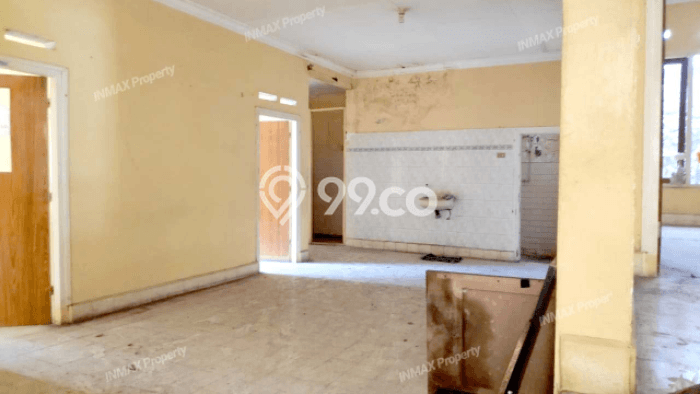 Rumah 17 KT 7 KM LT 466m2m², Luas Bangunan 600m2m² di Gunung-gunung, Malang Rumah 17 KT 7 KM LT 466m2m², Luas Bangunan 600m2m² di Gunung-gunung, Malang