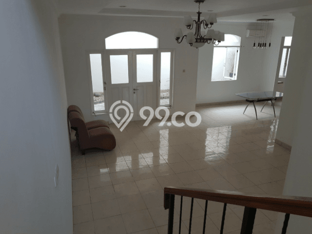Rumah Luxury Modern Siap Huni di Pos Pengumben Jakarta Barat Rumah Luxury Modern Siap Huni di Pos Pengumben Jakarta Barat