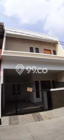 Rumah LT 72m² Fully Furnished di Lokasi Prestisius Cengkareng, Jakarta Barat Rumah LT 72m² Fully Furnished di Lokasi Prestisius Cengkareng, Jakarta Barat