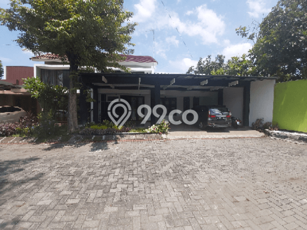 Dijual Cepat Rumah Bagus Siap Huni LB 200m2 di Colomadu, Solo Dijual Cepat Rumah Bagus Siap Huni LB 200m2 di Colomadu, Solo