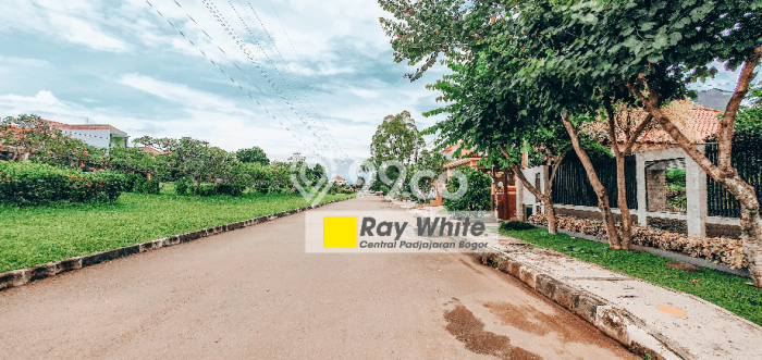 Rumah Elit LB 200m2 Siap Pakai Desain Elegan di Cilendek, Bogor Rumah Elit LB 200m2 Siap Pakai Desain Elegan di Cilendek, Bogor