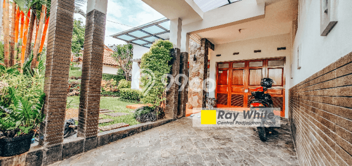 Rumah Elit LB 200m2 Siap Pakai Desain Elegan di Cilendek, Bogor Rumah Elit LB 200m2 Siap Pakai Desain Elegan di Cilendek, Bogor