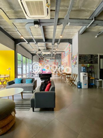 Rumah Elit LB 1300m2 Siap Huni Desain Elegan di Kemang, Jakarta Selatan Rumah Elit LB 1300m2 Siap Huni Desain Elegan di Kemang, Jakarta Selatan
