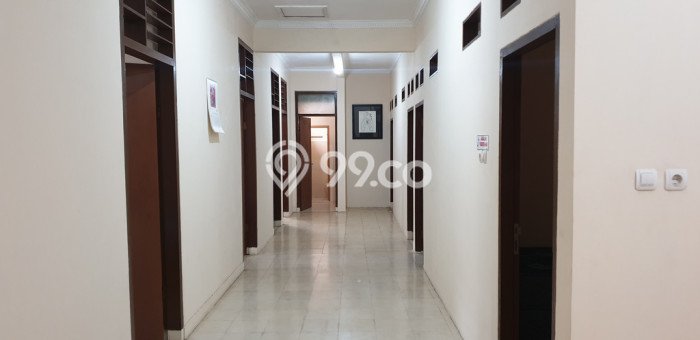Rumah Elit LB 500m2 Siap Pakai Desain Elegan di Pulo Asem, Jakarta Timur Rumah Elit LB 500m2 Siap Pakai Desain Elegan di Pulo Asem, Jakarta Timur