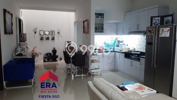 Rumah Strategis Minimalis Lb 100m2 di Serpong, Tangerang Selatan Rumah Strategis Minimalis Lb 100m2 di Serpong, Tangerang Selatan