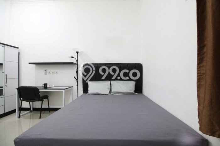 Rumah Menguntungkan di Rajabasa, Dekat Kawasan Komersial, Bandar Lampung - 106 Kamar Tidur Rumah Menguntungkan di Rajabasa, Dekat Kawasan Komersial, Bandar Lampung - 106 Kamar Tidur