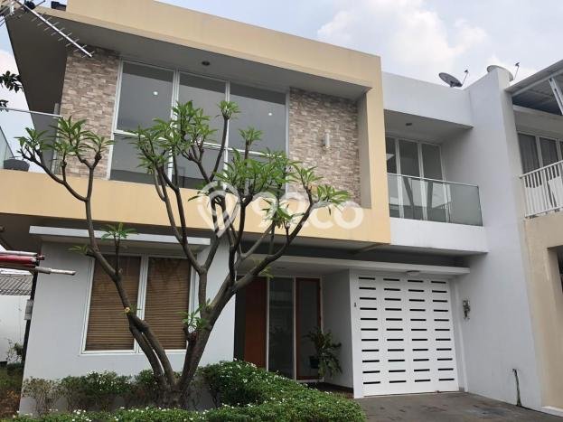 Rumah Elit Modern Tanpa Renovasi di Kalibata Jakarta Selatan Rumah Elit Modern Tanpa Renovasi di Kalibata Jakarta Selatan