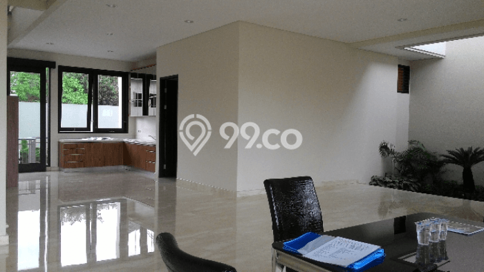 Hunian Elit LB 550m2 Siap Pakai Desain Elegan di Ampera, Jakarta Selatan Hunian Elit LB 550m2 Siap Pakai Desain Elegan di Ampera, Jakarta Selatan