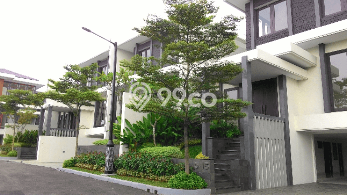 Hunian Elit LB 550m2 Siap Pakai Desain Elegan di Ampera, Jakarta Selatan Hunian Elit LB 550m2 Siap Pakai Desain Elegan di Ampera, Jakarta Selatan