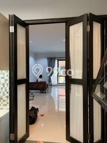 Rumah Strategis Minimalis Lb 140m2 di Ciputat Timur, Tangerang Selatan Rumah Strategis Minimalis Lb 140m2 di Ciputat Timur, Tangerang Selatan