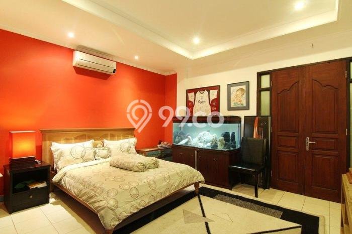 Ready to Use! Premium House LT 660m2 Desain Elegan di Padanggalak Ready to Use! Premium House LT 660m2 Desain Elegan di Padanggalak