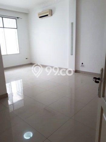 Disewakan! Rumah 4 Kamar Tidur &
4 Kamar Mandi di Puri Indah, Jakarta Barat Disewakan! Rumah 4 Kamar Tidur &
4 Kamar Mandi di Puri Indah, Jakarta Barat