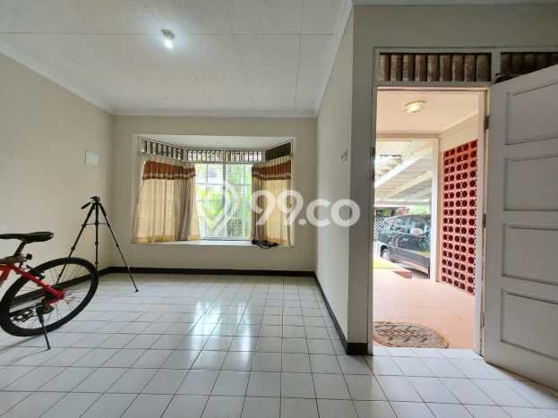 For Sale! Premium House LT 302m2 Desain Elegan di Bintaro For Sale! Premium House LT 302m2 Desain Elegan di Bintaro