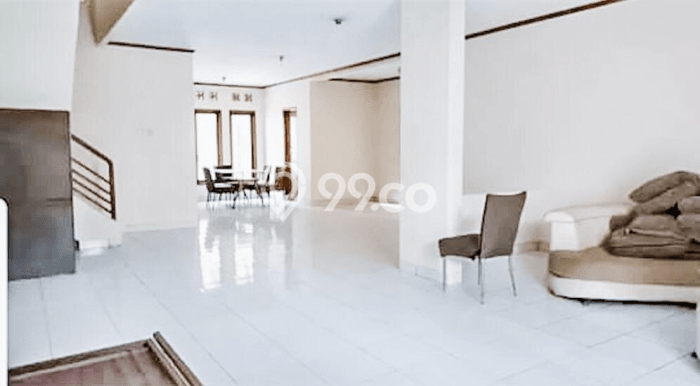 For Sale Rumah 4 Kamar Lokasi Strategis Nyaman dan Strategis di Lippo Cikarang For Sale Rumah 4 Kamar Lokasi Strategis Nyaman dan Strategis di Lippo Cikarang