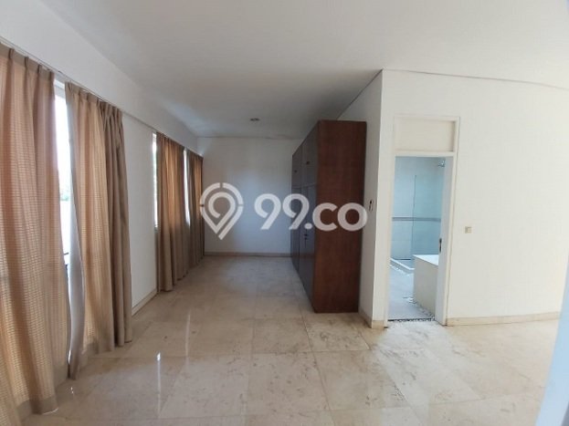 HUNIAN PILIHAN! Rumah di Kemang, 3 KM, Area Strategis, Luas 750m² LB 450m² HUNIAN PILIHAN! Rumah di Kemang, 3 KM, Area Strategis, Luas 750m² LB 450m²