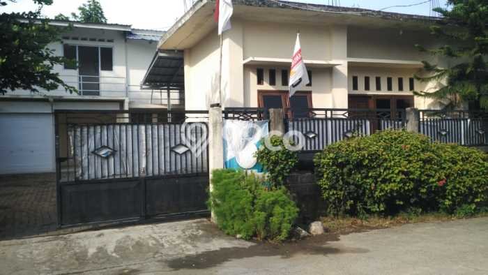 Rumah Nyaman untuk Keluarga di Kediri - LT 230m² Rumah Nyaman untuk Keluarga di Kediri - LT 230m²